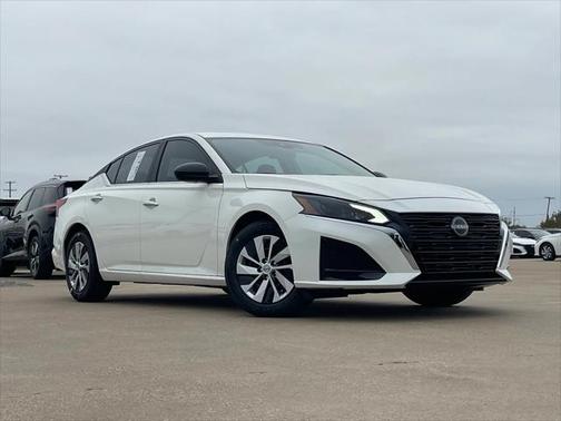 2025 Nissan Altima S FWD