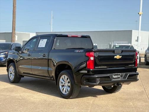 2022 Chevrolet Silverado 1500 Custom