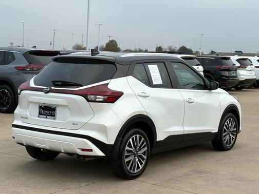 2024 Nissan Kicks SV