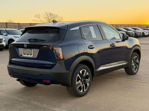 Deep Blue Pearl 2026 Nissan Kicks SV