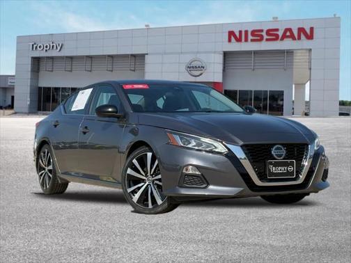 2022 Nissan Altima SR FWD