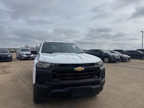 2024 Chevrolet Colorado WT