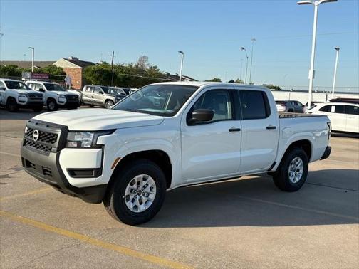 2025 Nissan Frontier S