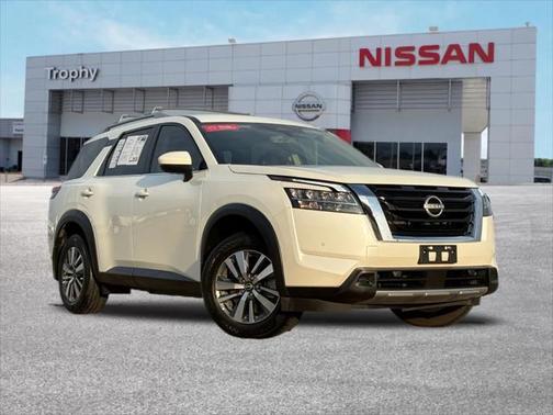 2024 Nissan Pathfinder SL FWD