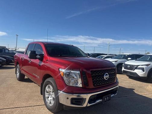2019 Nissan Titan SV