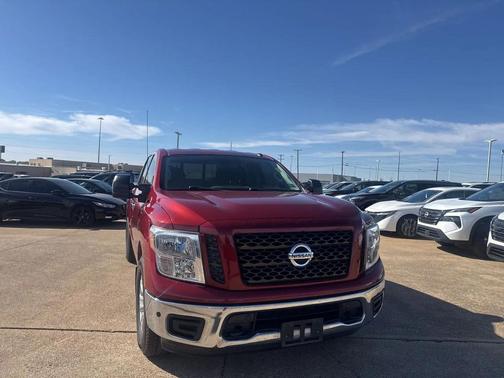 2019 Nissan Titan SV
