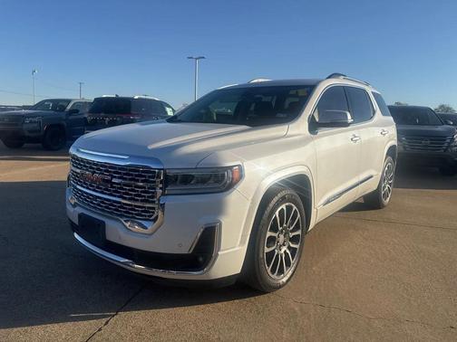 2020 GMC Acadia Denali