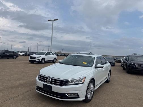 2017 Volkswagen Passat 1.8T SE