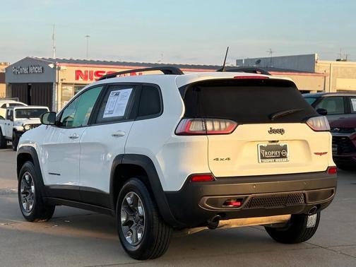 2019 Jeep Cherokee Trailhawk