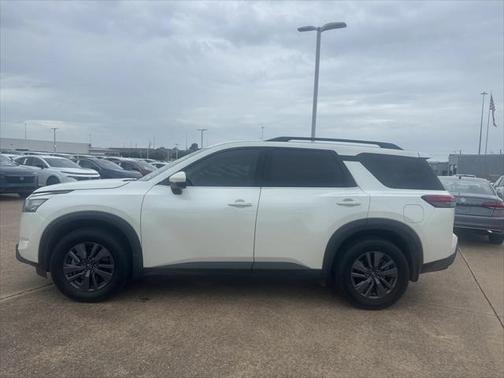 2024 Nissan Pathfinder SV FWD