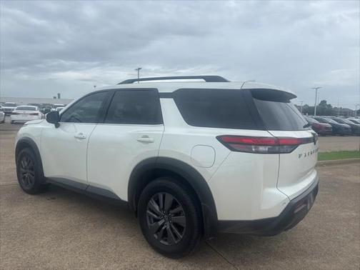 2024 Nissan Pathfinder SV FWD
