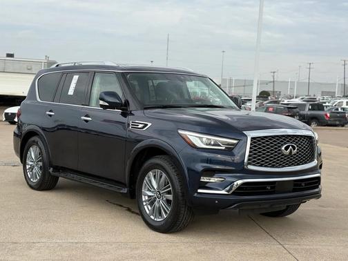 2024 INFINITI QX80 Luxe