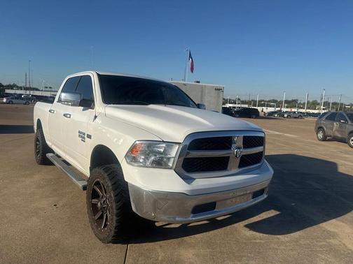 2020 RAM 1500 Classic SLT