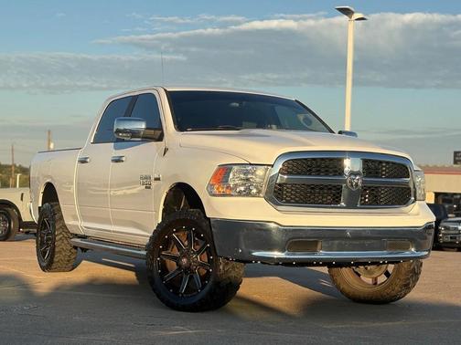 2020 RAM 1500 Classic SLT