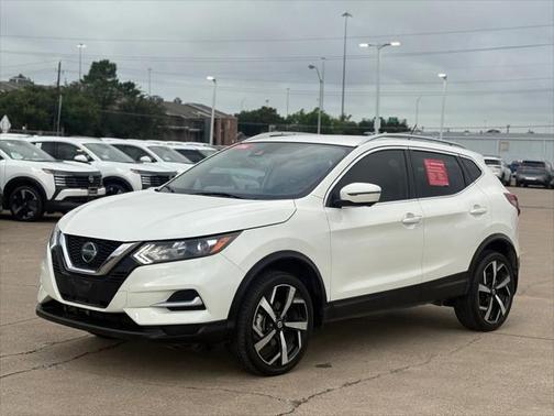 2022 Nissan Rogue Sport SL