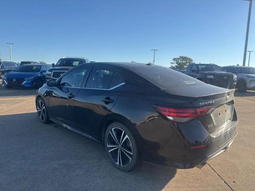2021 Nissan Sentra SR
