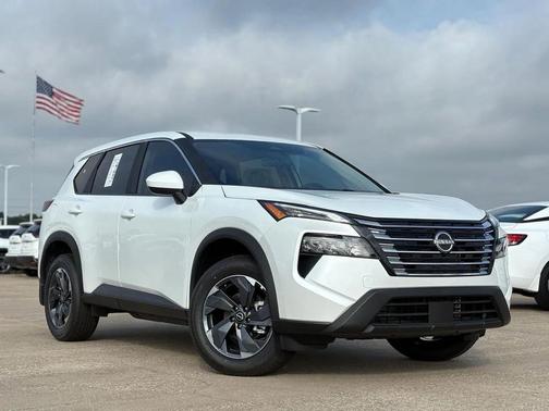 Everest White Pearl Tricoat 2026 Nissan Rogue SV