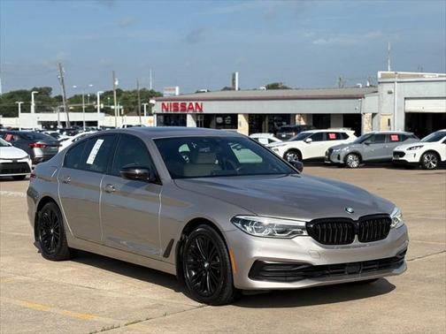 2019 BMW 530 530i