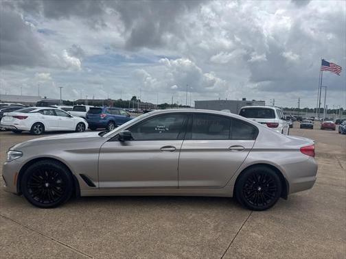 2019 BMW 530 530i