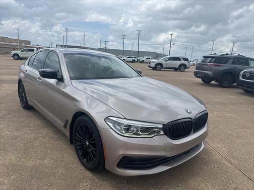 2019 BMW 530 530i