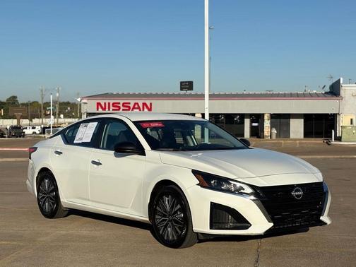 2025 Nissan Altima 2.5 SV