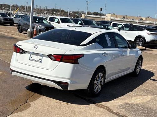 2025 Nissan Altima S FWD