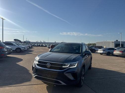 2022 Volkswagen Taos 1.5T SEL