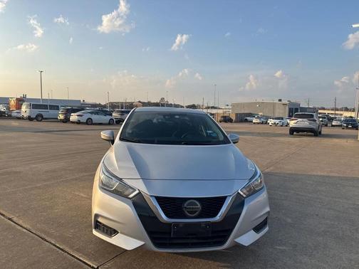 2020 Nissan Versa 1.6 SV