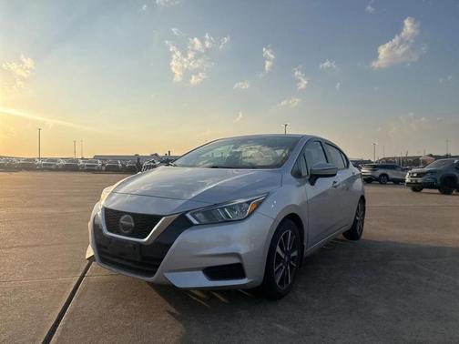 2020 Nissan Versa 1.6 SV
