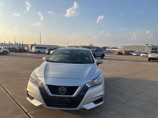2020 Nissan Versa 1.6 SV
