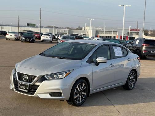 2020 Nissan Versa 1.6 SV