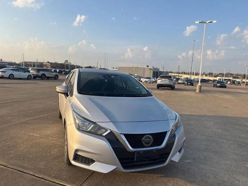 2020 Nissan Versa 1.6 SV