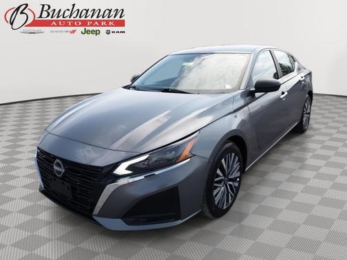 Gun Metallic 2025 Nissan Altima SV FWD