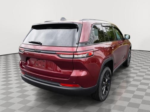Velvet Red Pearlcoat 2024 Jeep Grand Cherokee Altitude