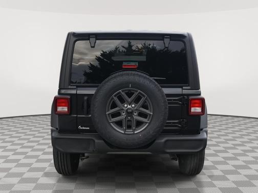 Black Clearcoat 2026 Jeep Wrangler Sport S