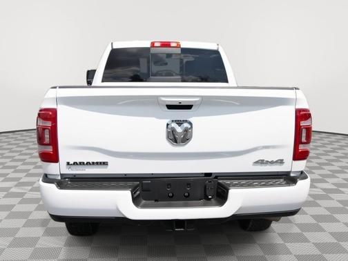 Bright White Clearcoat 2024 RAM 2500 Laramie Crew Cab 4x4 6'4' Box