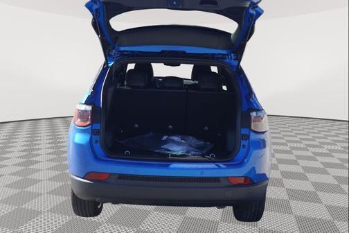 Hydro Blue Pearlcoat 2026 Jeep Compass Limited