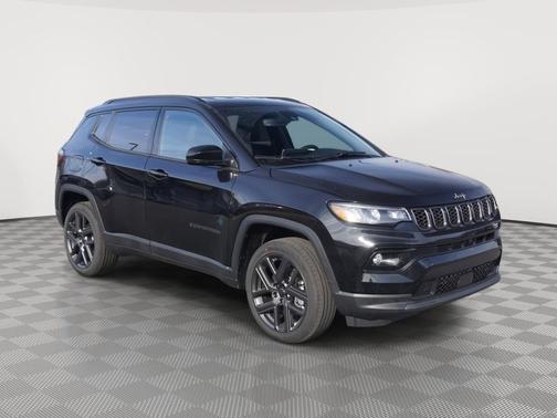 Diamond Black Crystal Pearlcoat 2026 Jeep Compass Limited