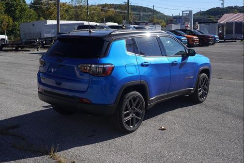 Hydro Blue Pearlcoat 2026 Jeep Compass Limited