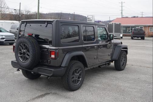 Granite Crystal Metallic Clearcoat 2026 Jeep Wrangler Sport S