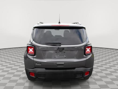 Granite Crystal Metallic Clearcoat 2019 Jeep Renegade Altitude