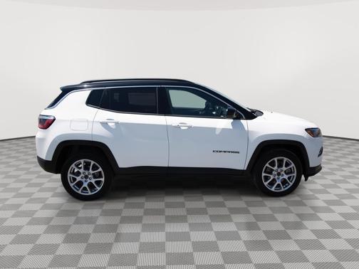 Bright White Clearcoat 2025 Jeep Compass Limited
