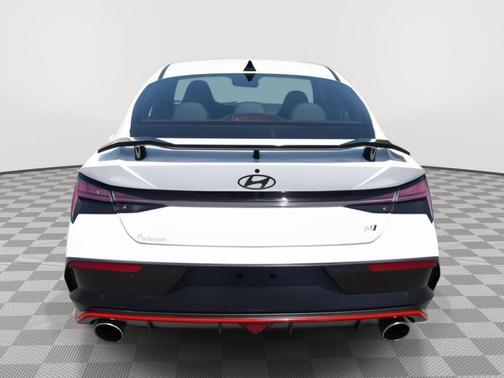 Atlas White 2025 Hyundai ELANTRA N Base