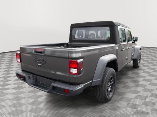 Granite Crystal Metallic Clearcoat 2024 Jeep Gladiator Sport