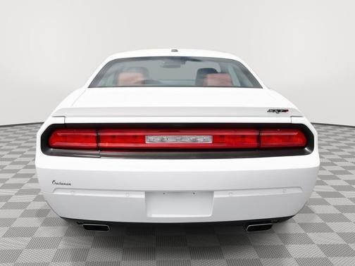 Bright White 2013 Dodge Challenger SXT