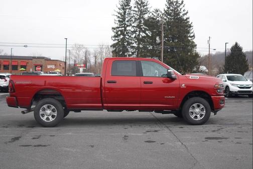 Molten Red Pearlcoat 2026 RAM 2500 Big Horn Crew Cab 4x4 8' Box