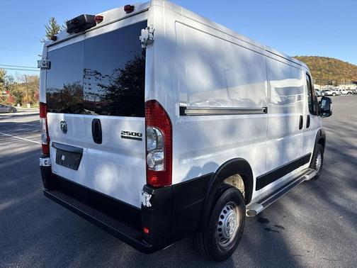 Bright White Clearcoat 2025 RAM ProMaster 2500 Tradesman