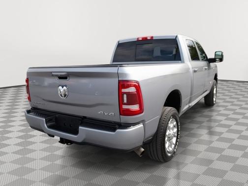 Billet Silver Metallic Clearcoat 2024 RAM 2500 Laramie Crew Cab 4x4 6'4' Box