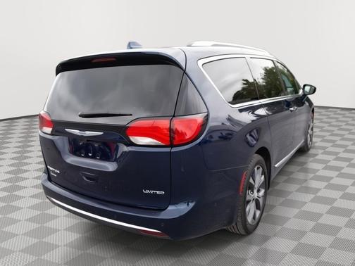 Jazz Blue Pearlcoat 2018 Chrysler Pacifica Limited