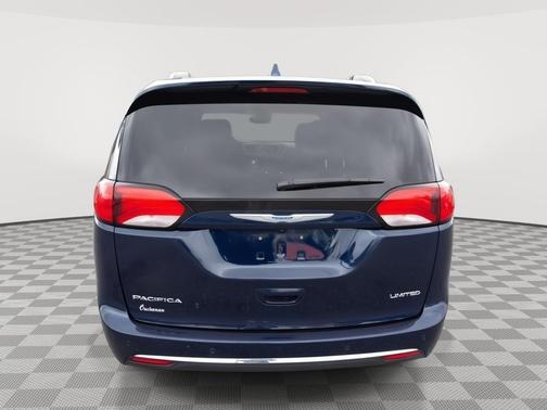 Jazz Blue Pearlcoat 2018 Chrysler Pacifica Limited